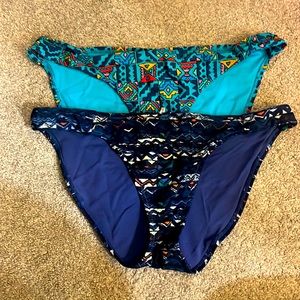 Aerie bathing suit bottoms- size medium